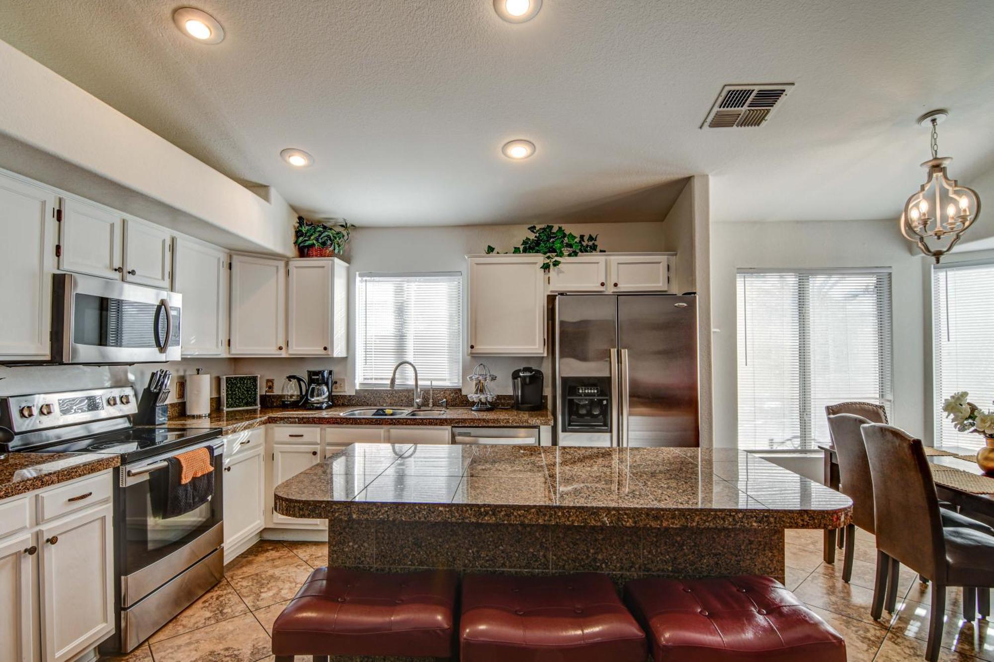 הוילה Route 66 Oasis In Downtown Gilbert With Heated Pool & Mini Golf מראה חיצוני תמונה