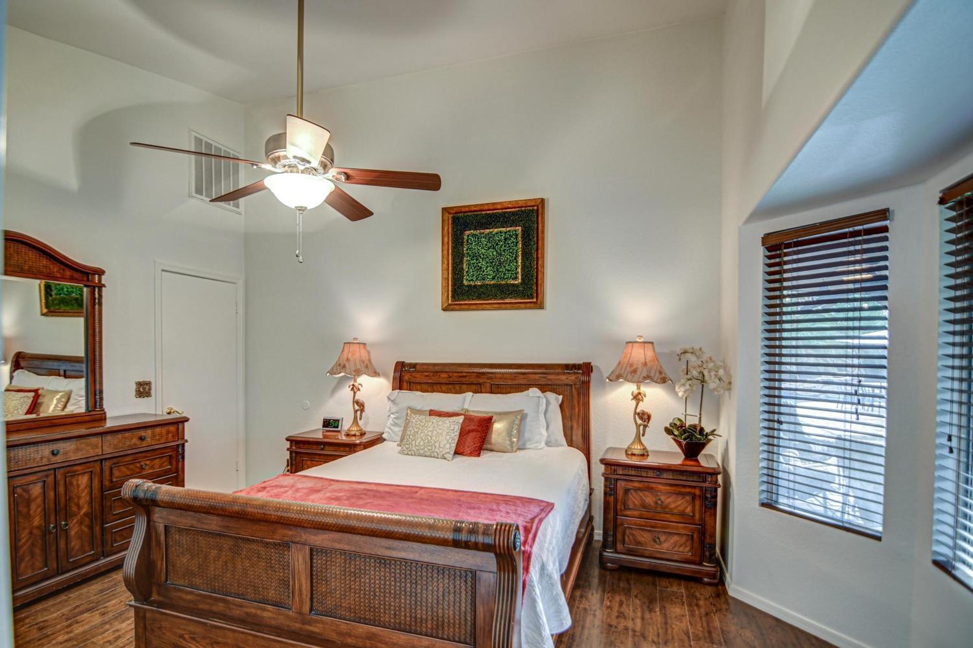 הוילה Route 66 Oasis In Downtown Gilbert With Heated Pool & Mini Golf מראה חיצוני תמונה