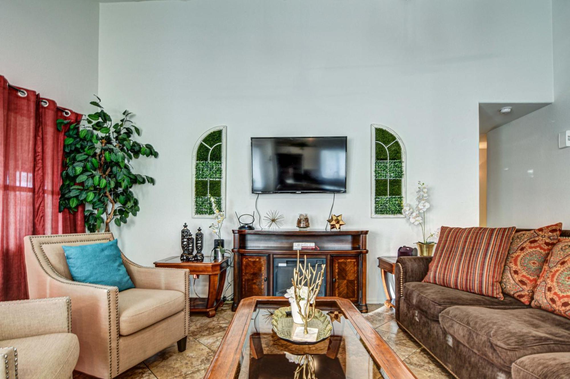 הוילה Route 66 Oasis In Downtown Gilbert With Heated Pool & Mini Golf מראה חיצוני תמונה