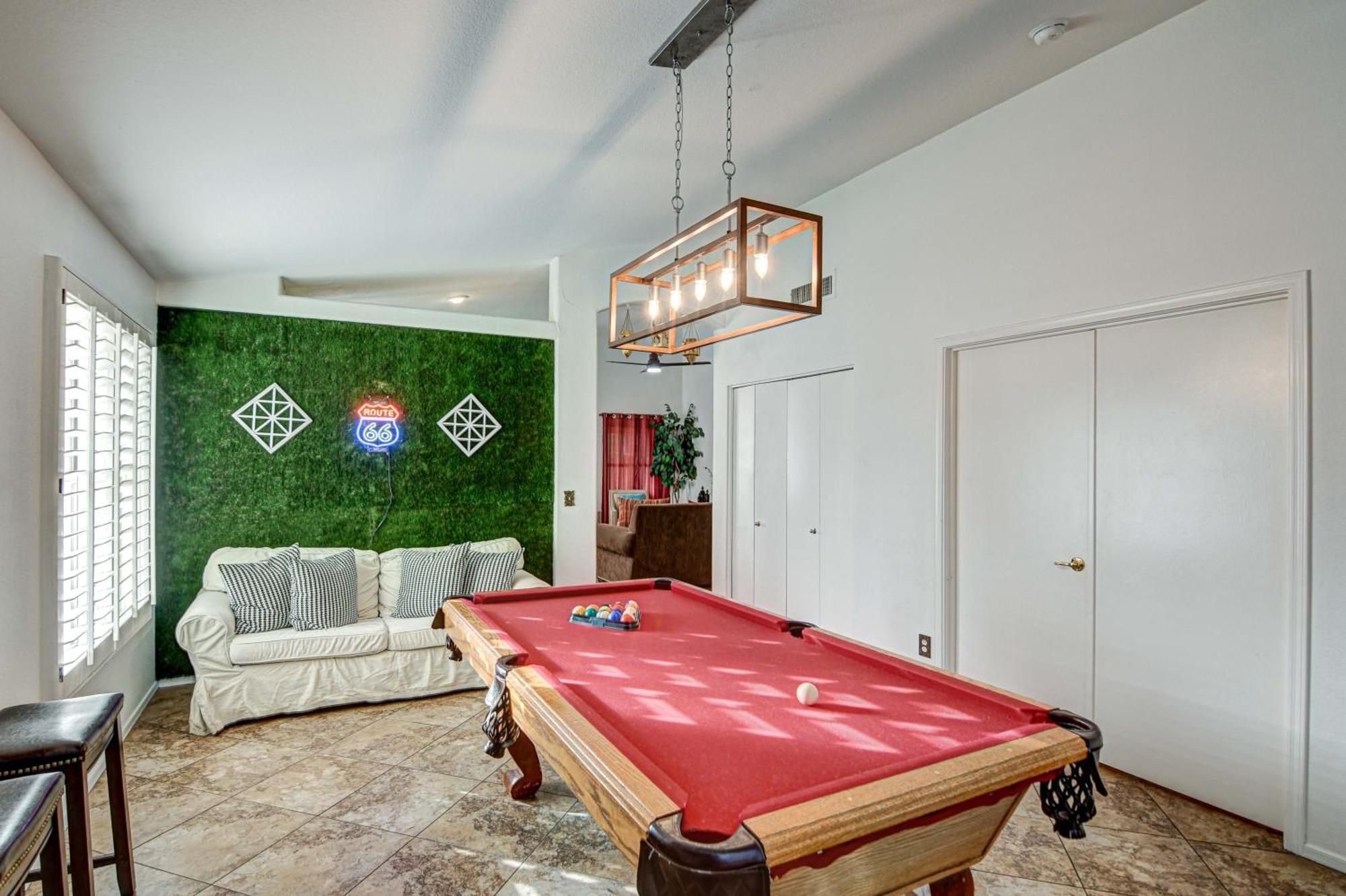 הוילה Route 66 Oasis In Downtown Gilbert With Heated Pool & Mini Golf מראה חיצוני תמונה
