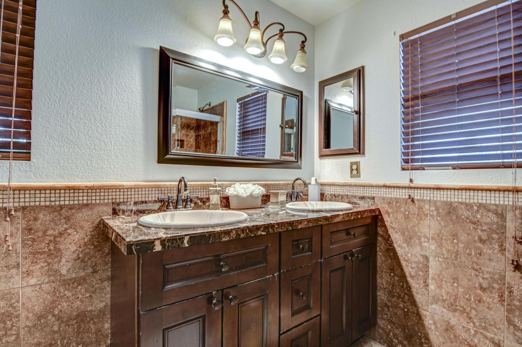 הוילה Route 66 Oasis In Downtown Gilbert With Heated Pool & Mini Golf מראה חיצוני תמונה