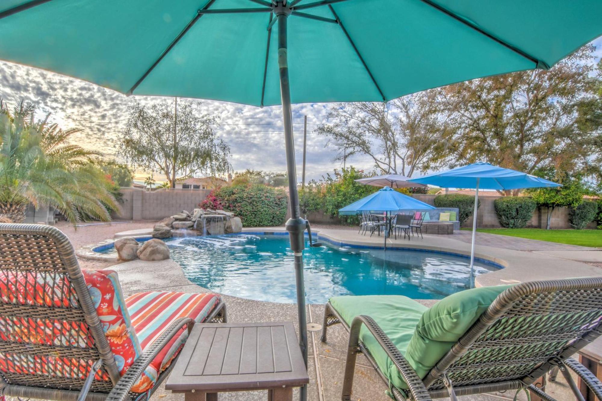 הוילה Route 66 Oasis In Downtown Gilbert With Heated Pool & Mini Golf מראה חיצוני תמונה